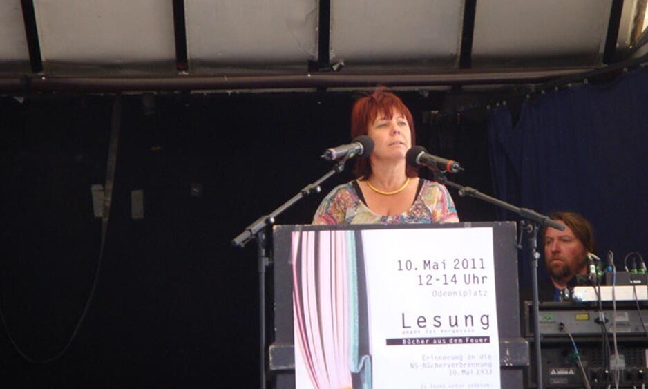 Veranstaltung: Bücher aus dem Feuer