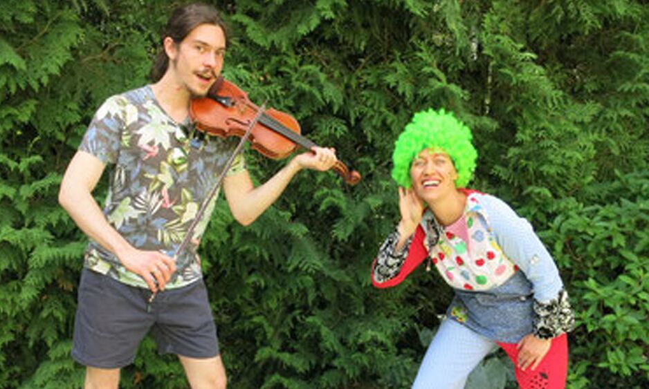 KiKolino entdeckt die Geige