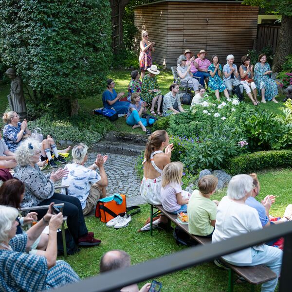 Veranstaltung Mohr-Villa: Gartenlesung