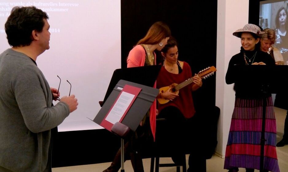 Tierras, Partir(se)/ Leben in zwei Welten