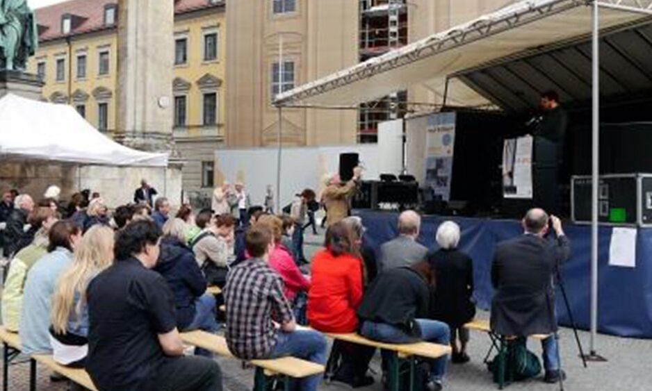 Veranstaltung: Bücher aus dem Feuer