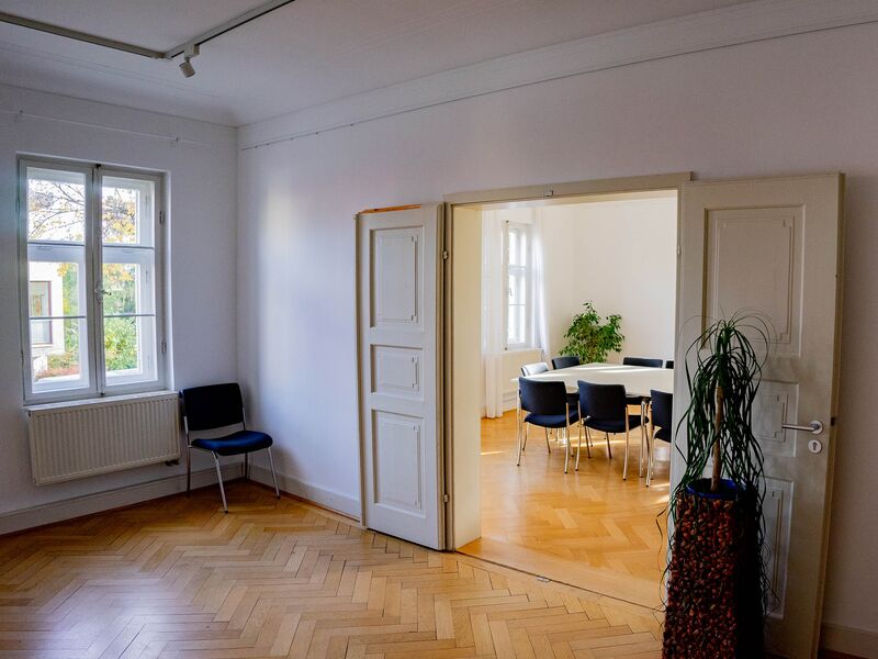 Raum in München zu mieten: Kaminzimmer, Mohr-Villa